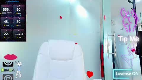 evelyne_rose online show from August 7, 12:05 pm