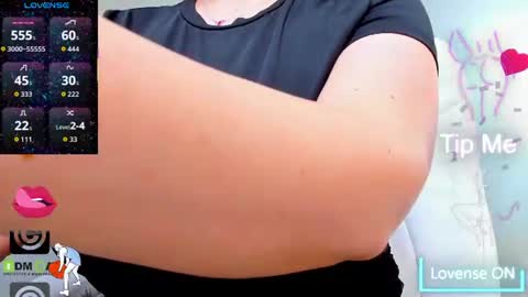 evelyne_rose online show from August 10, 11:33 am