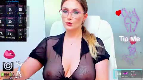 evelyne_rose online show from August 11, 10:06 am