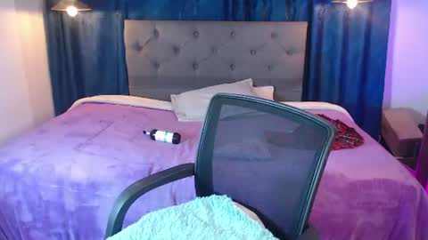 evelynn_fox_ online show from August 14, 11:08 pm
