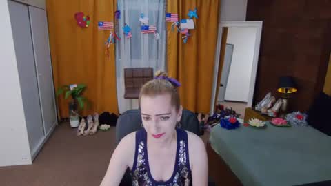 evelynreagan online show from August 10, 12:50 pm