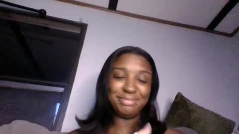 evemonroe17 online show from July 31, 2:07 am