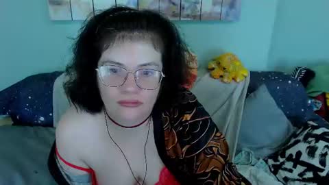 Everly online show from July 16, 10:21 pm