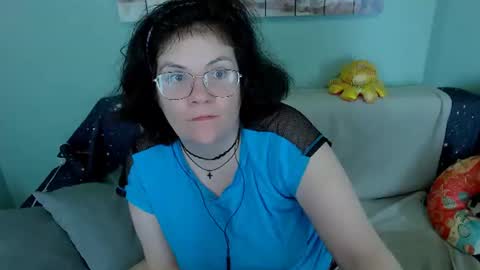 Everly online show from July 24, 8:01 pm