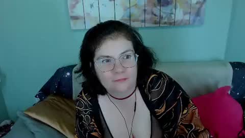 Everly online show from August 9, 11:50 pm