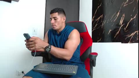 Luis online show from July 28, 9:21 pm