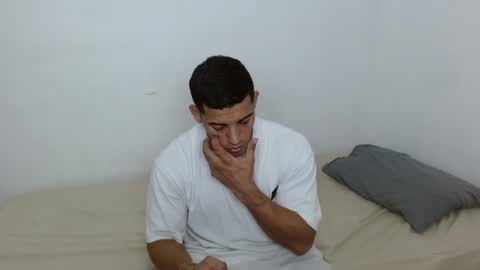 Luis online show from August 13, 8:12 pm