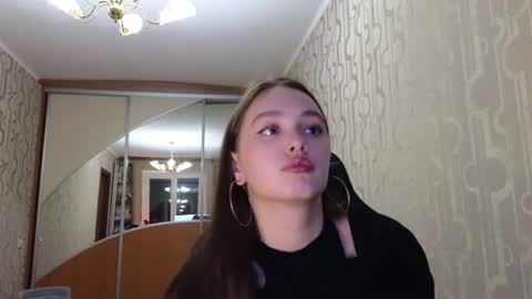 Evi online show from August 11, 10:56 pm
