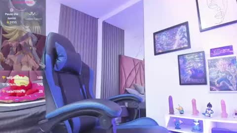 eviiegothell online show from August 4, 5:32 pm