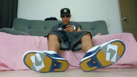 evil_boss1 online show from July 25, 2:59 am