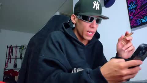evil_boss1 online show from August 3, 2:29 am