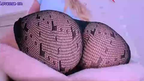 evilla_brill online show from August 14, 11:03 am