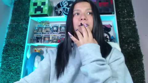 Im Evy Independent model online show from August 4, 4:59 pm