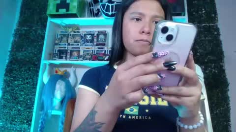 Im Evy Independent model online show from August 6, 6:07 pm