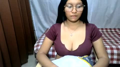 excotic_mia online show from August 14, 11:41 pm