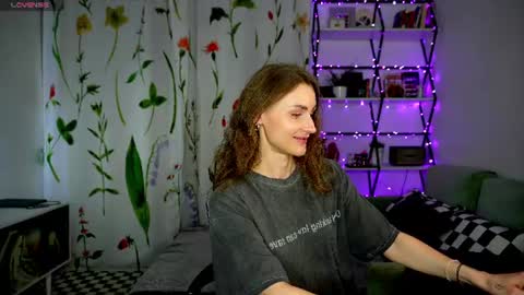 Mary online show from June 13, 9:23 pm