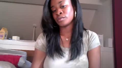 exotic_foxie online show from July 31, 9:09 pm