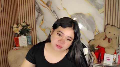 ANDREA MAE online show from August 6, 3:00 pm