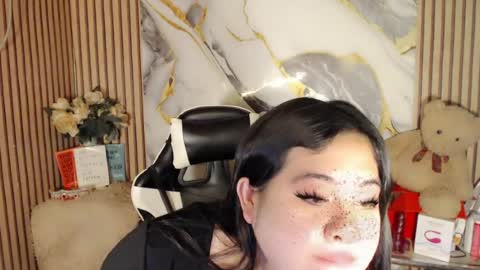 ANDREA MAE online show from August 6, 4:06 pm