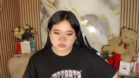 ANDREA MAE online show from August 10, 12:28 pm