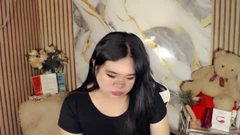 ANDREA MAE online show from August 11, 3:30 am