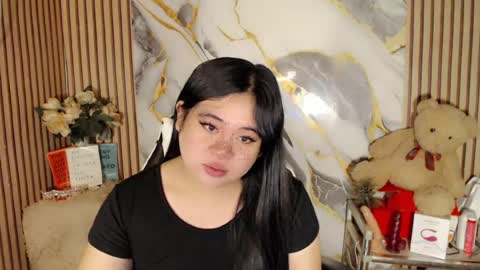 ANDREA MAE online show from August 11, 7:16 pm