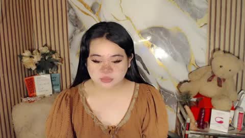 ANDREA MAE online show from August 12, 10:28 am