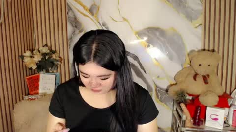 ANDREA MAE online show from August 15, 6:17 am
