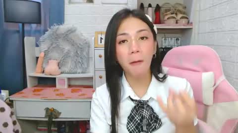 EXOTICTSSAVIE online show from August 11, 8:38 am