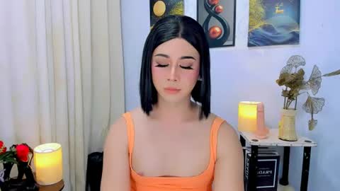 expensive_elise online show from August 18, 12:11 pm