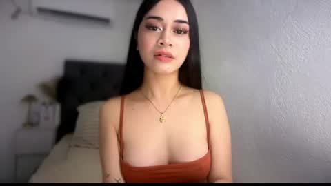 expensivets_chloe online show from July 27, 4:29 am
