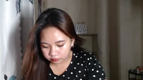 expnsivelj online show from May 31, 1:57 pm
