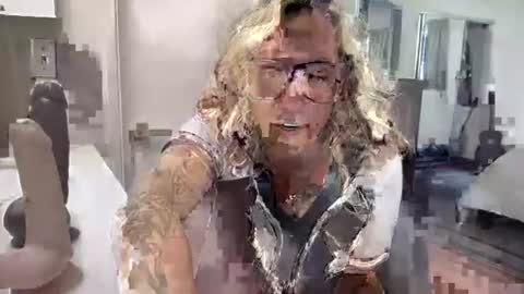 Roxy online show from August 5, 4:10 am