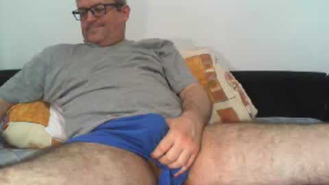 eyes12 online show from August 10, 12:56 am