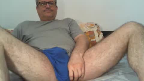 eyes12 online show from August 11, 1:29 am