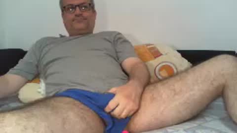 eyes12 online show from August 13, 2:36 am