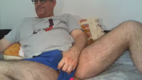 eyes12 online show from August 16, 12:58 am