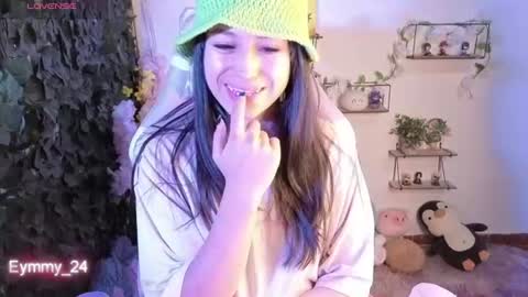 eymmy_24 online show from August 11, 1:40 am