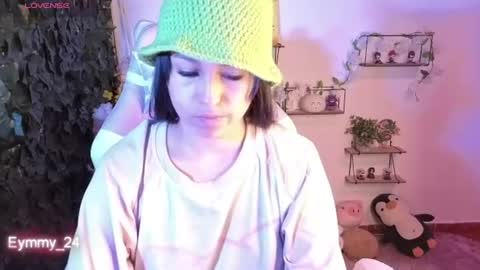 eymmy_24 online show from August 11, 4:58 am