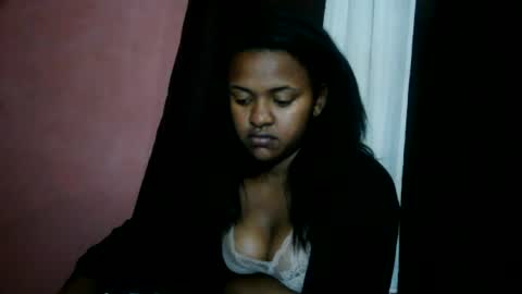 ezrah0123 online show from August 13, 9:29 pm