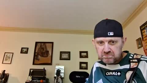 Ez Rider online show from July 26, 7:19 pm