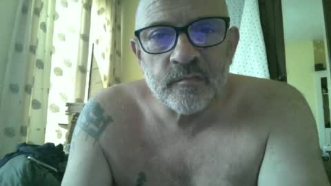 f1zzeek online show from July 2, 7:15 pm