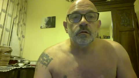 f1zzeek online show from July 10, 1:22 am
