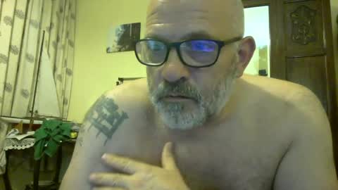 f1zzeek online show from August 8, 10:32 pm