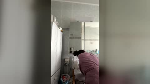 f3ckdolllucy online show from April 17, 5:36 am