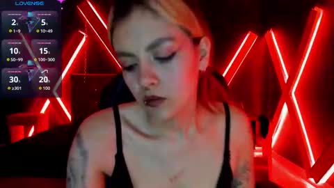 fabzy online show from August 12, 7:49 pm