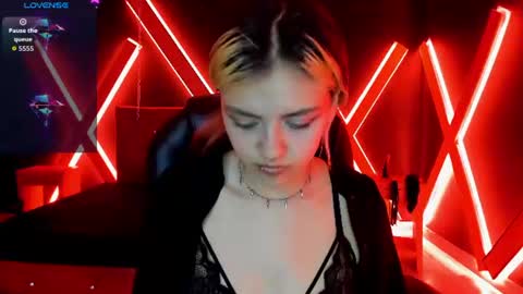 fabzy online show from August 14, 5:38 pm