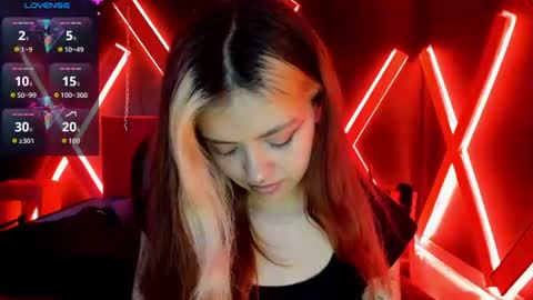 fabzy online show from August 16, 2:32 pm