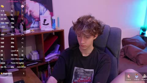faceless online show from June 6, 8:03 pm