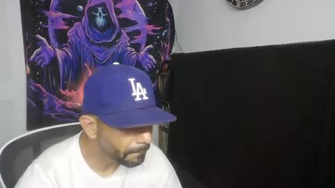 Mark online show from August 1, 2:34 pm